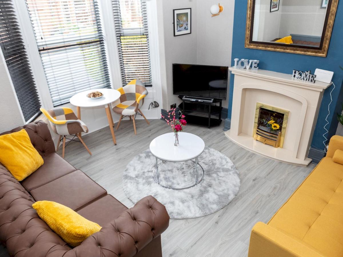 Pass The Keys Amazing, Newly Renovated 5Bedroom House Sleeps 10 Скарборо Екстер'єр фото