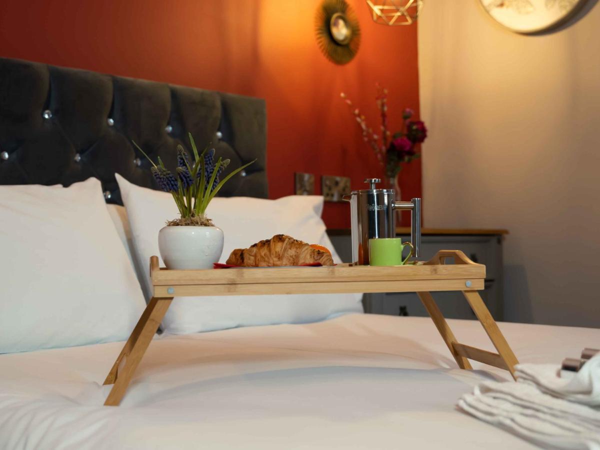 Pass The Keys Amazing, Newly Renovated 5Bedroom House Sleeps 10 Скарборо Екстер'єр фото