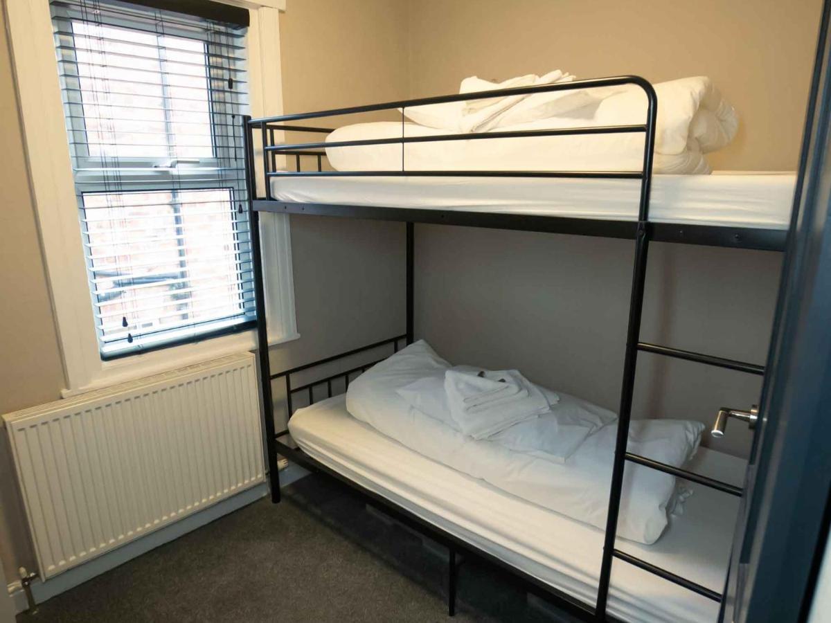 Pass The Keys Amazing, Newly Renovated 5Bedroom House Sleeps 10 Скарборо Екстер'єр фото