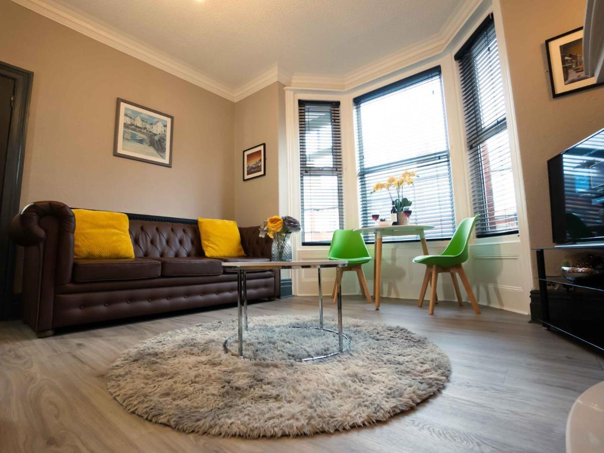 Pass The Keys Amazing, Newly Renovated 5Bedroom House Sleeps 10 Скарборо Екстер'єр фото