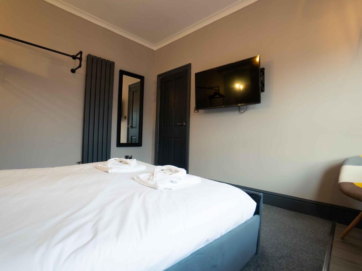 Pass The Keys Amazing, Newly Renovated 5Bedroom House Sleeps 10 Скарборо Екстер'єр фото