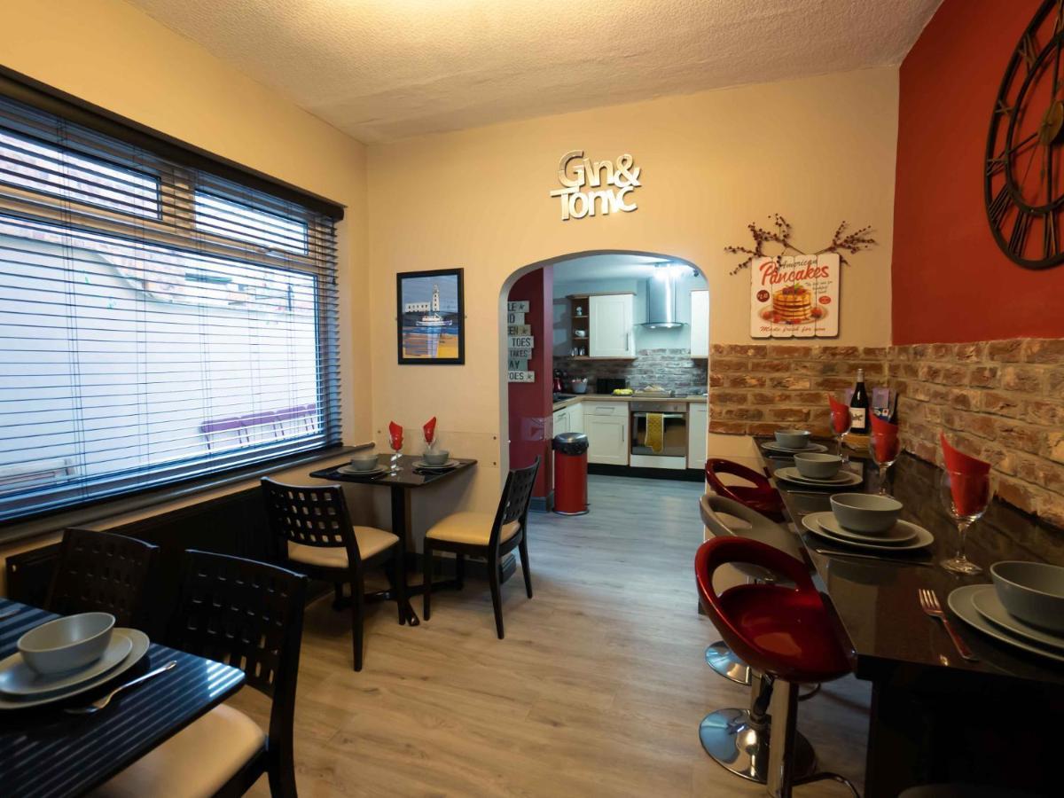 Pass The Keys Amazing, Newly Renovated 5Bedroom House Sleeps 10 Скарборо Екстер'єр фото