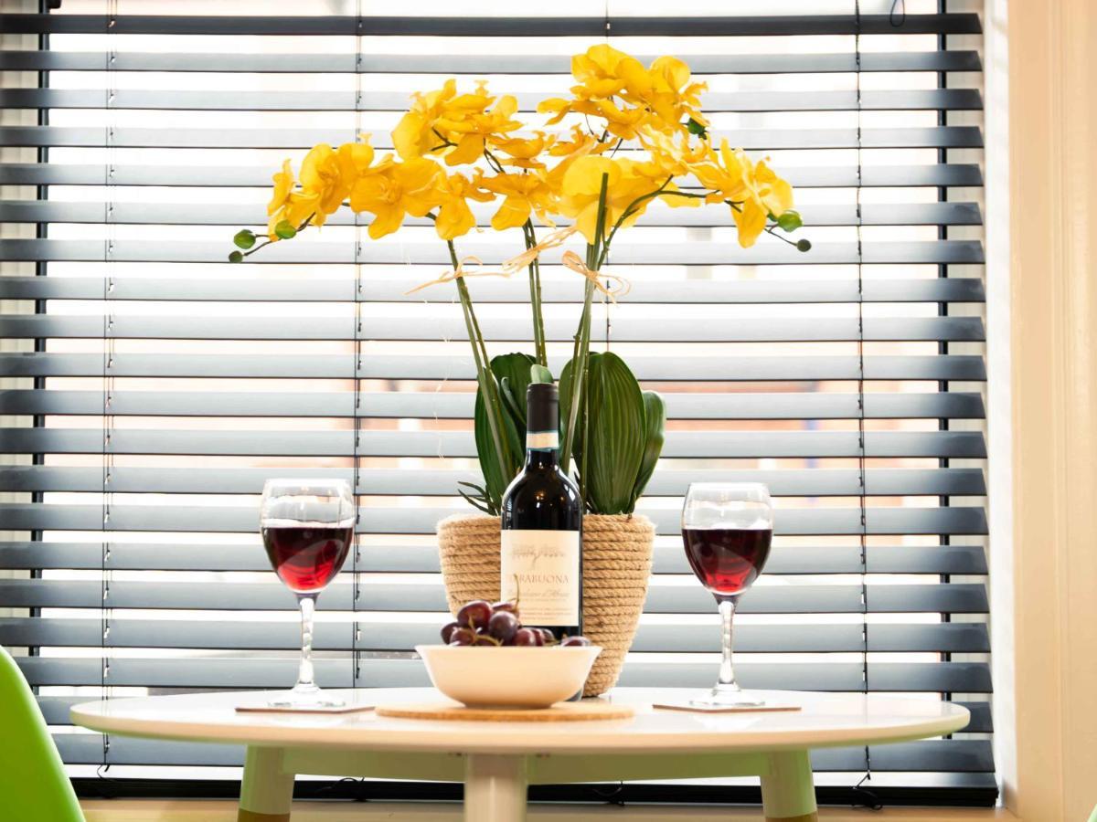 Pass The Keys Amazing, Newly Renovated 5Bedroom House Sleeps 10 Скарборо Екстер'єр фото