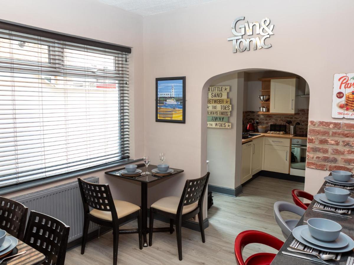 Pass The Keys Amazing, Newly Renovated 5Bedroom House Sleeps 10 Скарборо Екстер'єр фото