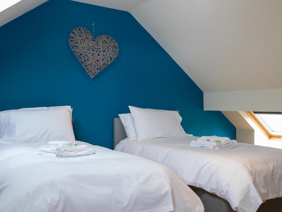 Pass The Keys Amazing, Newly Renovated 5Bedroom House Sleeps 10 Скарборо Екстер'єр фото