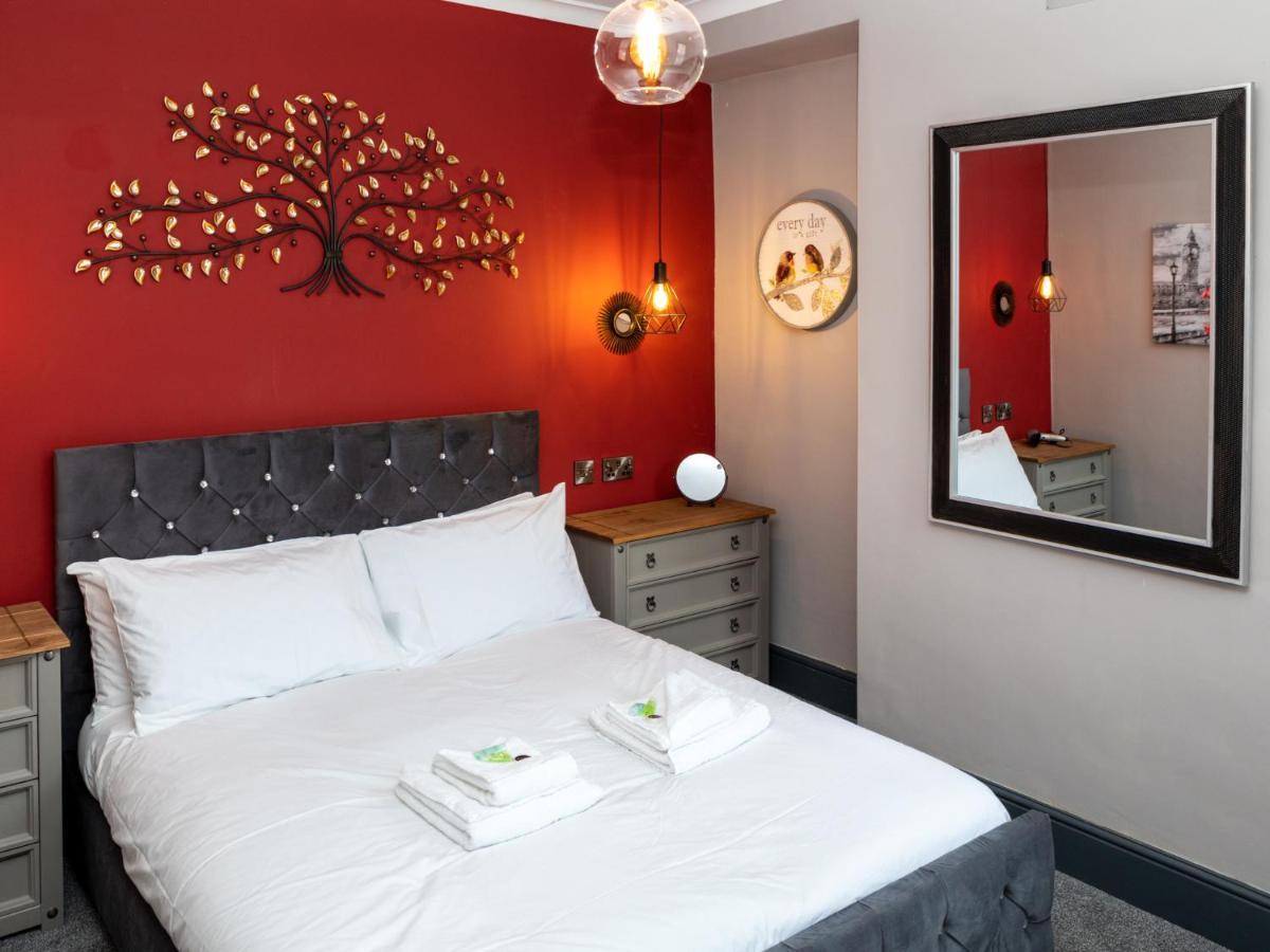 Pass The Keys Amazing, Newly Renovated 5Bedroom House Sleeps 10 Скарборо Екстер'єр фото